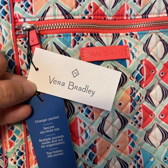Vera Bradley NWT Iconic Vera Tote - Picture 2 of 9